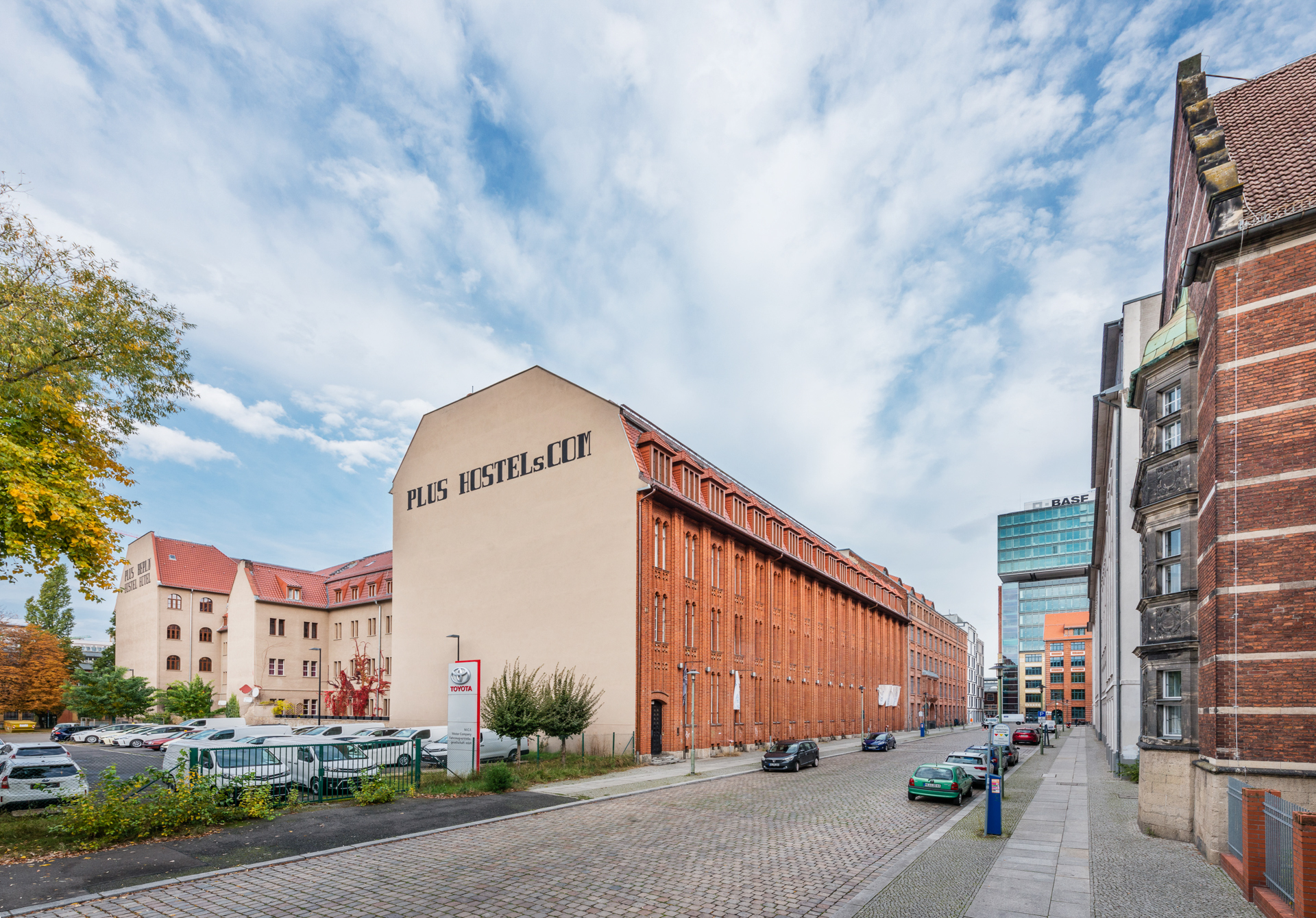 Warschauer Platz 6, Berlin